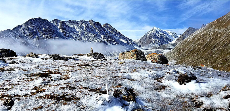 张掖肃南旅游巴尔斯雪山美景：梦幻巴尔斯
