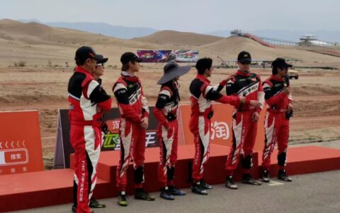 极限与荒漠的共舞：《风驰赛车手》张掖神沙窝太阳岛完成高燃拍摄